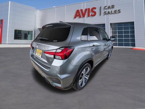 Used 2025 Mitsubishi Outlander Sport SE AWD/4WD image 6