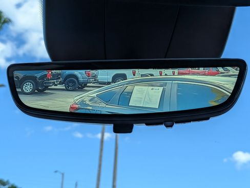 Certified 2024 Cadillac XT4 Sport FWD image 31