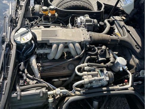 Used 1989 Chevrolet Corvette Coupe image 17