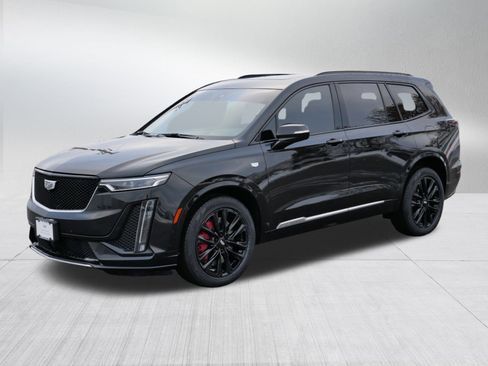 Certified 2024 Cadillac XT6 Sport w/ Technology Package image 3