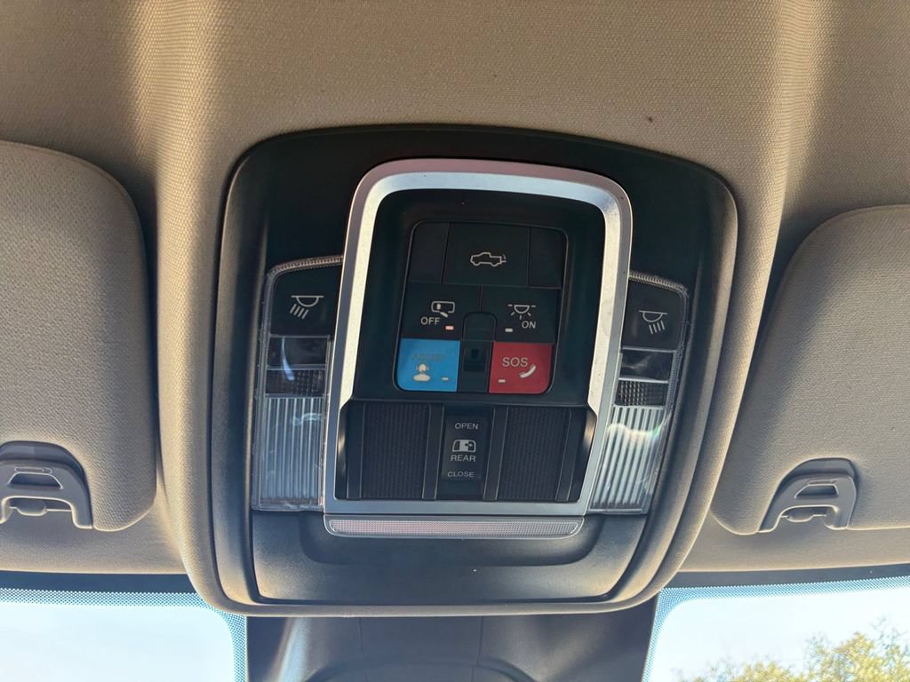 Used 2024 RAM 2500 Laramie w/ Safety Group AWD/4WD image 7