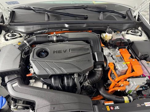 Used 2025 Hyundai Sonata Limited FWD image 36