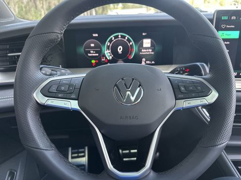 New 2026 Volkswagen Tiguan SE R-Line image 14