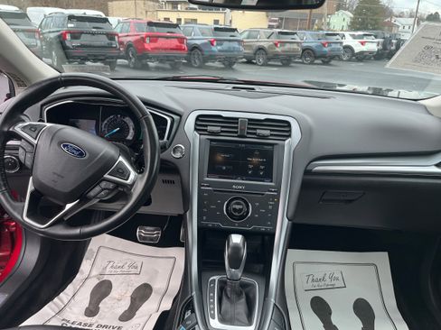 Used 2014 Ford Fusion Titanium image 13