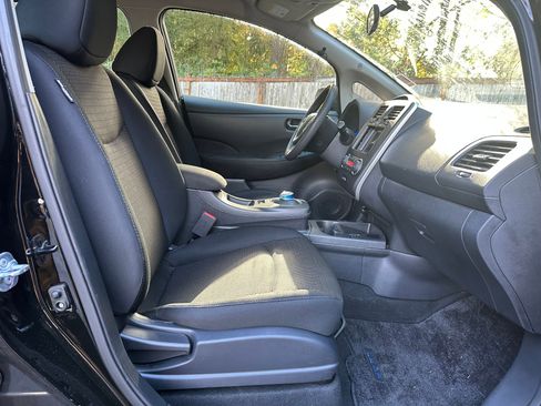 Used 2016 Nissan Leaf S w/ Charger Package image 13