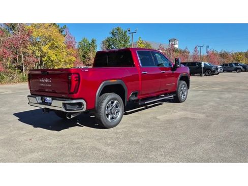 New 2026 GMC Sierra 2500 SLT image 8