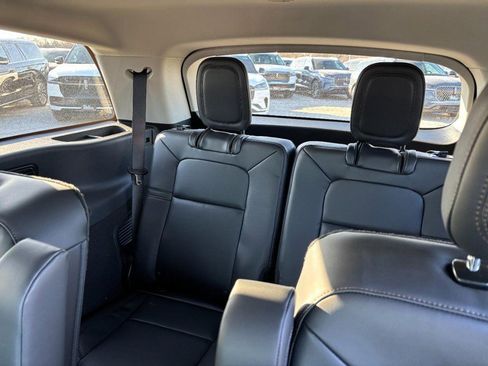 New 2026 Lincoln Aviator AWD image 10