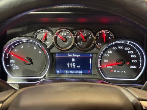 Used 2019 Chevrolet Silverado 1500 RST AWD/4WD image 23