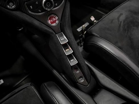 Used 2020 McLaren 720S Performance RWD image 22