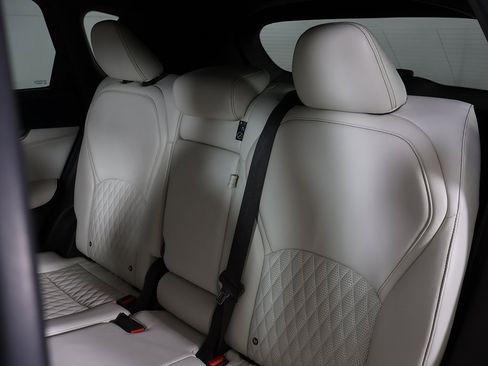 Used 2019 INFINITI QX50 Essential w/ Sensory Package image 36