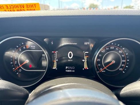 Used 2022 Jeep Gladiator Overland AWD/4WD image 18