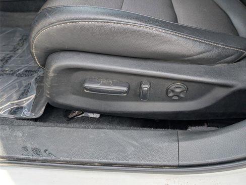 Used 2019 Honda Accord Sport image 13