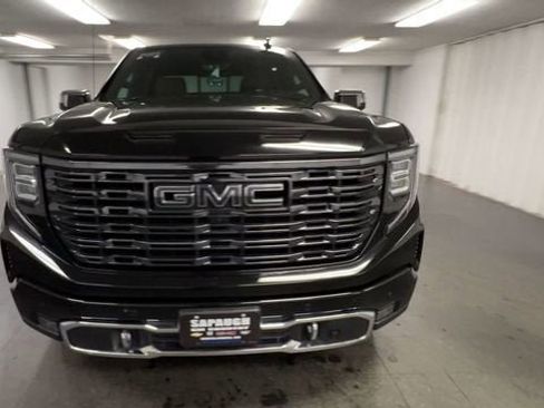Certified 2025 GMC Sierra 1500 Denali Ultimate AWD/4WD image 3