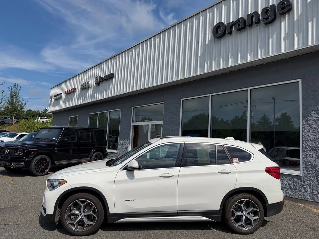 Used 2018 BMW X1 xDrive28i AWD/4WD image 3