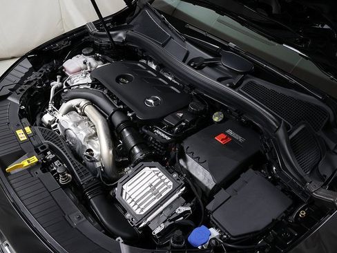 Used 2025 Mercedes-Benz GLA 250 4MATIC image 37