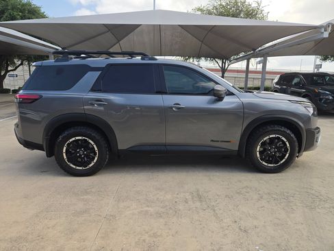 Certified 2025 Nissan Pathfinder Rock Creek AWD/4WD image 2