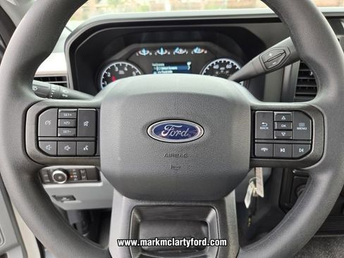 New 2026 Ford F250 XL w/ XL Chrome Package RWD image 21