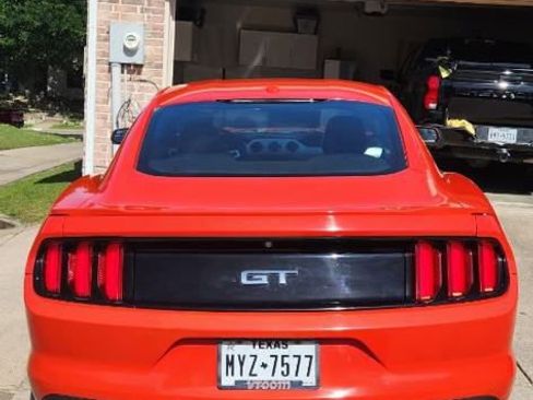 Used 2016 Ford Mustang GT Premium RWD image 6