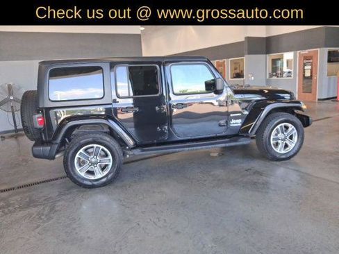 Certified 2019 Jeep Wrangler Unlimited Sahara w/ Cold Weather Group AWD/4WD image 9