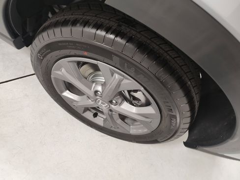New 2026 Honda HR-V LX image 14