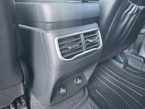 Used 2023 Hyundai Santa Fe SEL FWD image 31