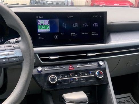 Used 2025 Hyundai Sonata SE FWD image 8