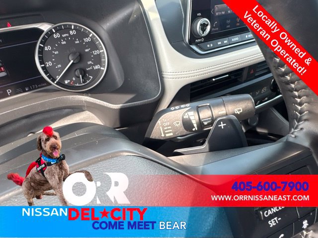 Used 2025 Nissan Rogue SV FWD image 20