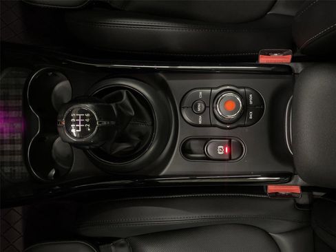 Used 2019 MINI Cooper Clubman S w/ Storage Package image 26