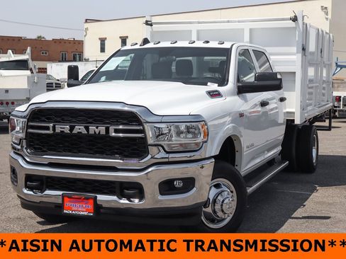 Used 2022 RAM 3500 Tradesman w/ Chrome Appearance Group image 4
