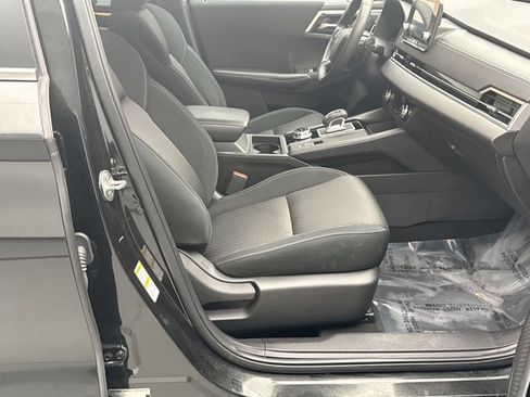 Used 2022 Mitsubishi Outlander ES AWD/4WD image 16
