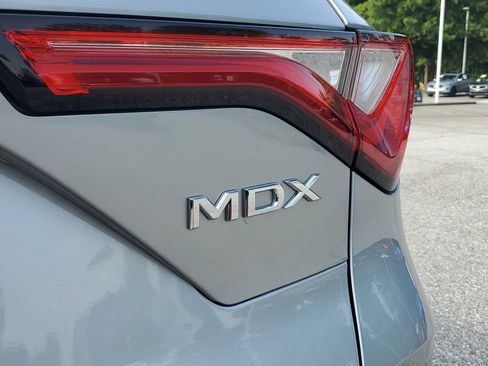 Certified 2024 Acura MDX FWD w/ Technology Package image 8