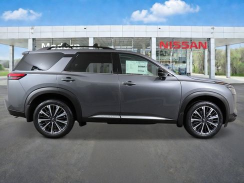 New 2026 Nissan Pathfinder Platinum AWD/4WD image 6