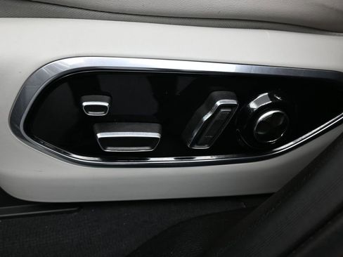 Used 2023 Jeep Grand Cherokee L Summit w/ Luxury Tech Group V image 13