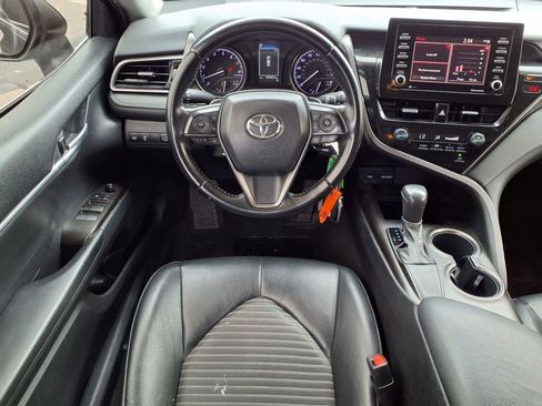 Used 2021 Toyota Camry SE FWD image 9