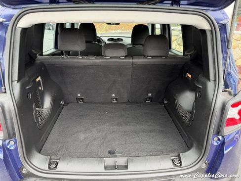 Used 2016 Jeep Renegade Sport w/ Power & Air Group AWD/4WD image 8