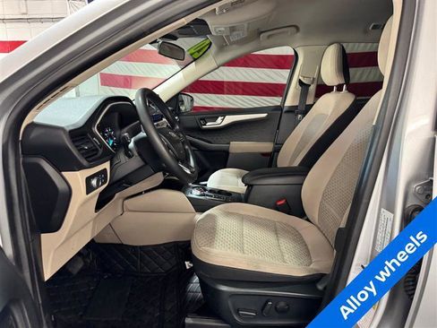 Used 2020 Ford Escape SE AWD/4WD image 9