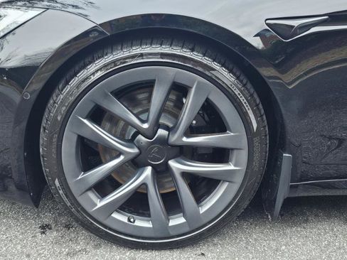 Used 2023 Tesla Model S AWD image 17