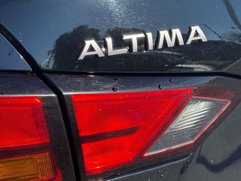 Certified 2024 Nissan Altima 2.5 SV image 6
