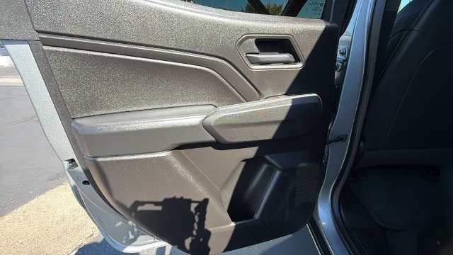 Used 2026 Chevrolet Colorado Trail Boss AWD/4WD image 13