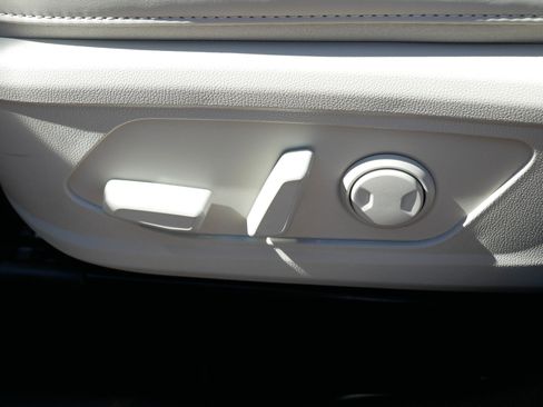 Certified 2025 Kia Sorento EX w/ EX Panoramic Sunroof Package image 20