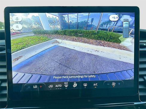 Used 2023 Ford Transit 350 XLT image 15