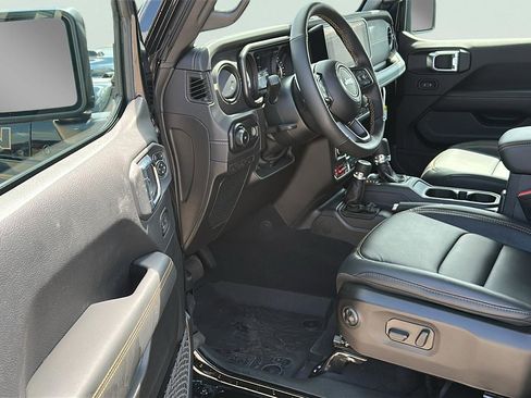 New 2025 Jeep Wrangler Unlimited Rubicon 392 image 12