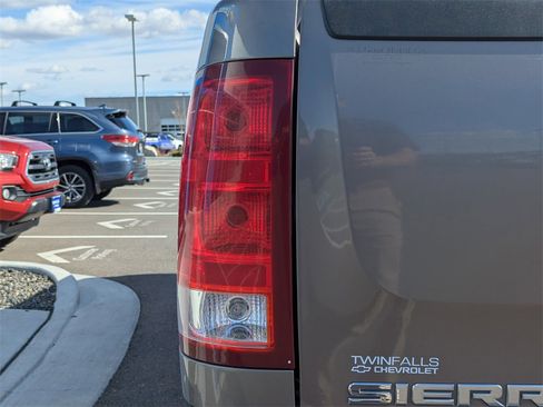 Used 2013 GMC Sierra 2500 SLT w/ SLT Convenience Package image 43