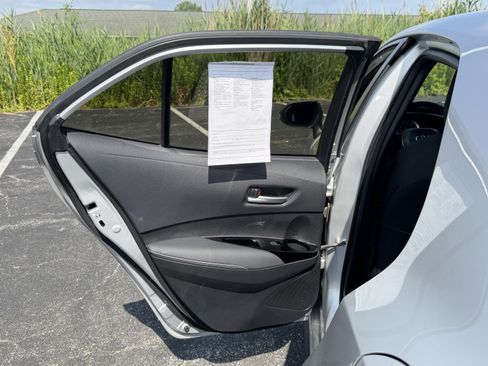 Used 2022 Toyota Corolla SE FWD image 18