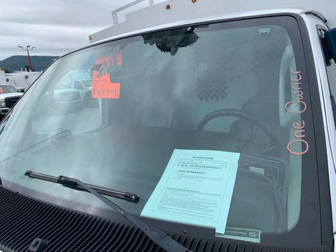 Used 2019 Ford E-350 and Econoline 350 Super Duty RWD image 4