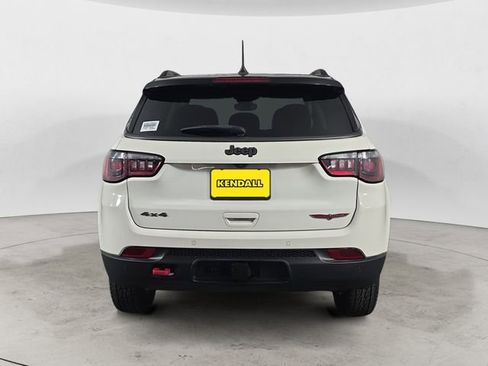 Used 2021 Jeep Compass Trailhawk AWD/4WD image 4