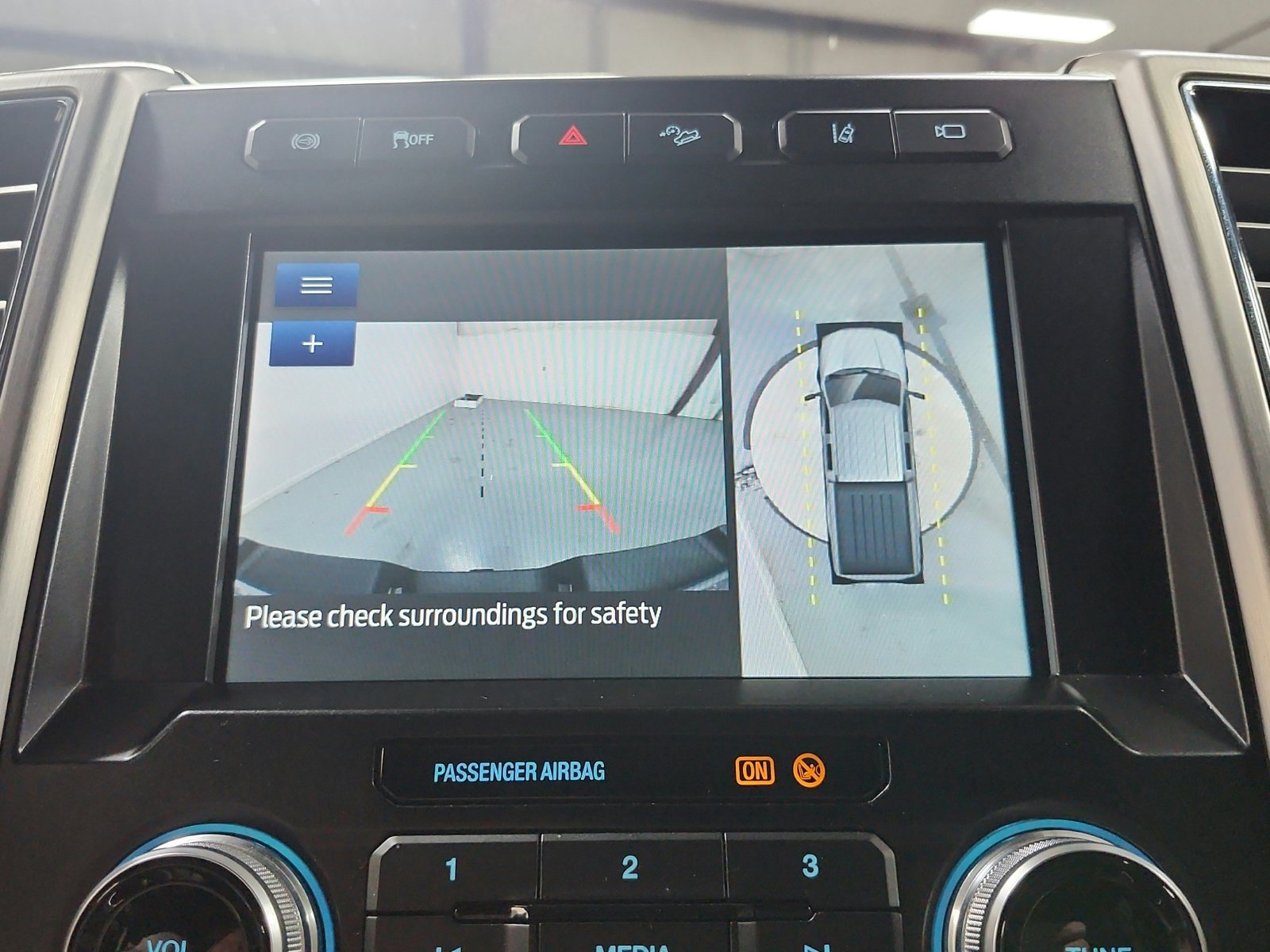 Used 2020 Ford F250 Platinum AWD/4WD image 17