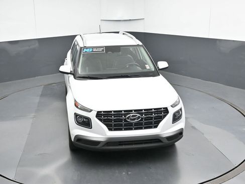 Certified 2024 Hyundai Venue Limited image 52