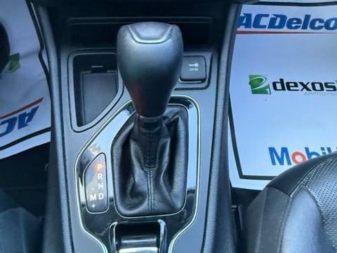 Used 2019 Jeep Cherokee Limited FWD image 30