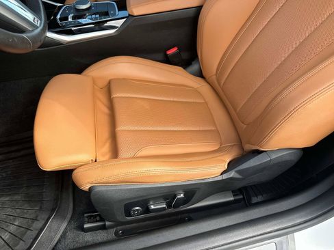 Used 2024 BMW 230i Coupe w/ Premium Package image 15